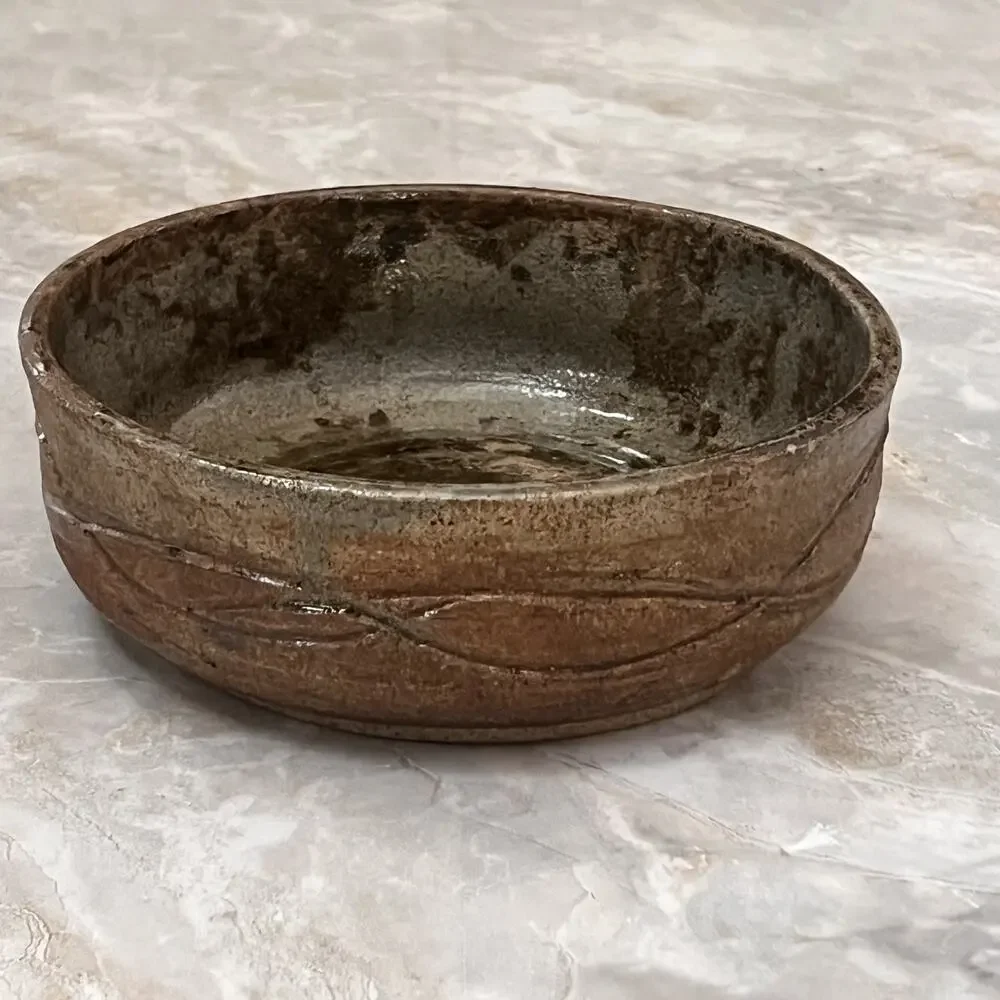 Studio Art Pottery Bowl 6.5